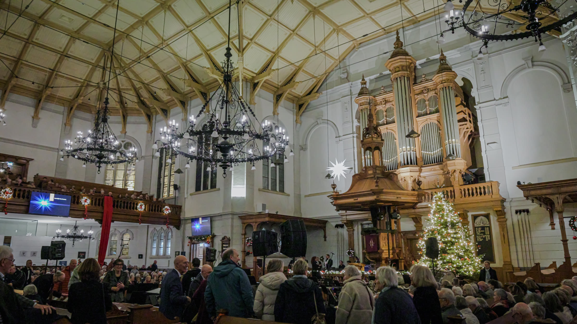 VOA Kerstconcert frame 1